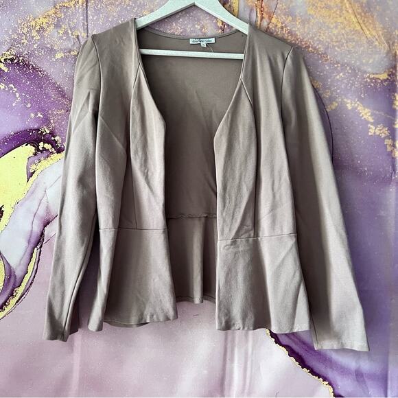 5/$30 Charlotte Russe Peplum Open Front Blazer Tan M - Picture 1 of 4